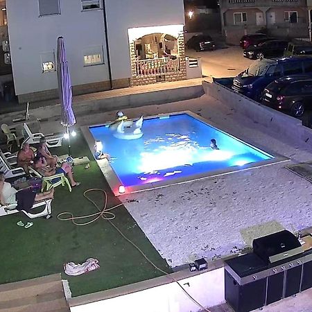 Elia Apartment Vir Bagian luar foto