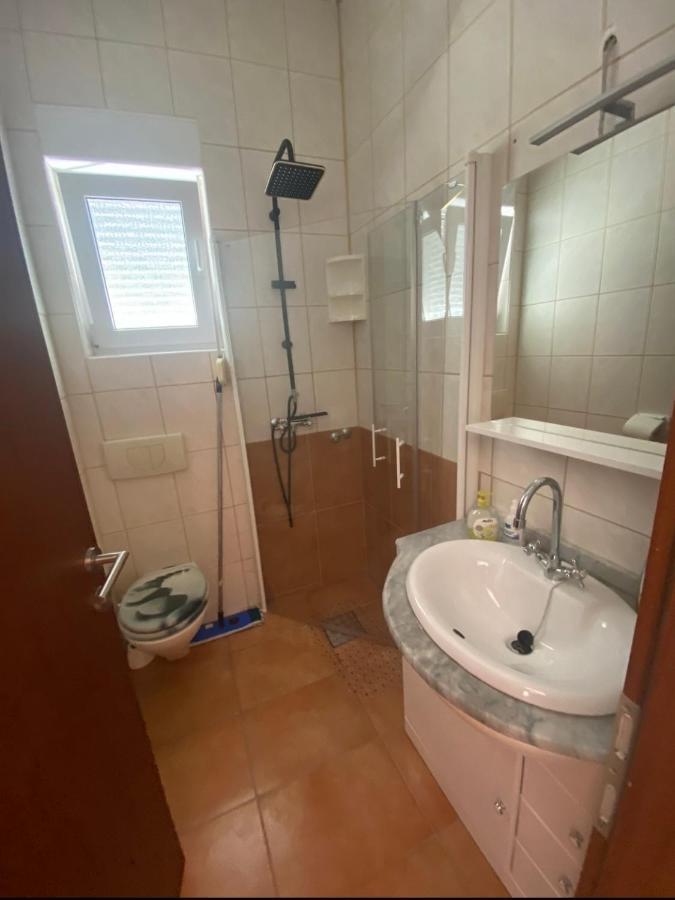 Elia Apartment Vir Bagian luar foto
