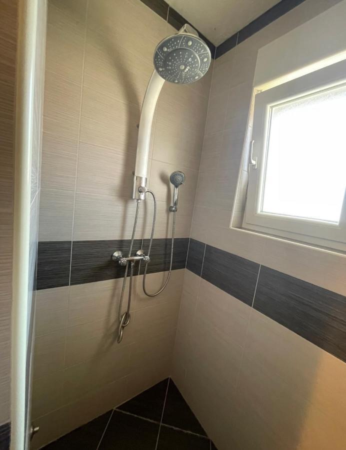 Elia Apartment Vir Bagian luar foto