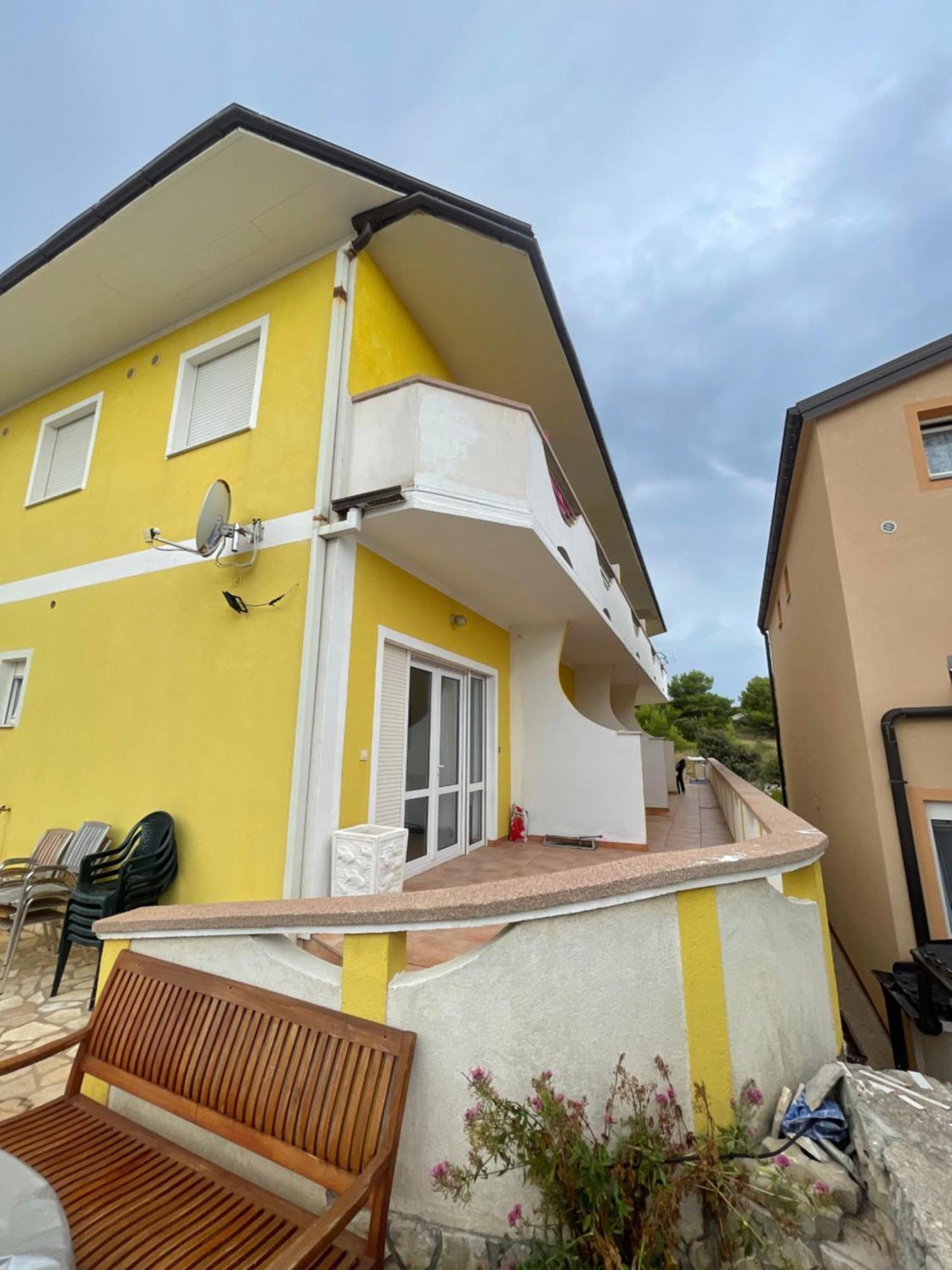 Elia Apartment Vir Bagian luar foto