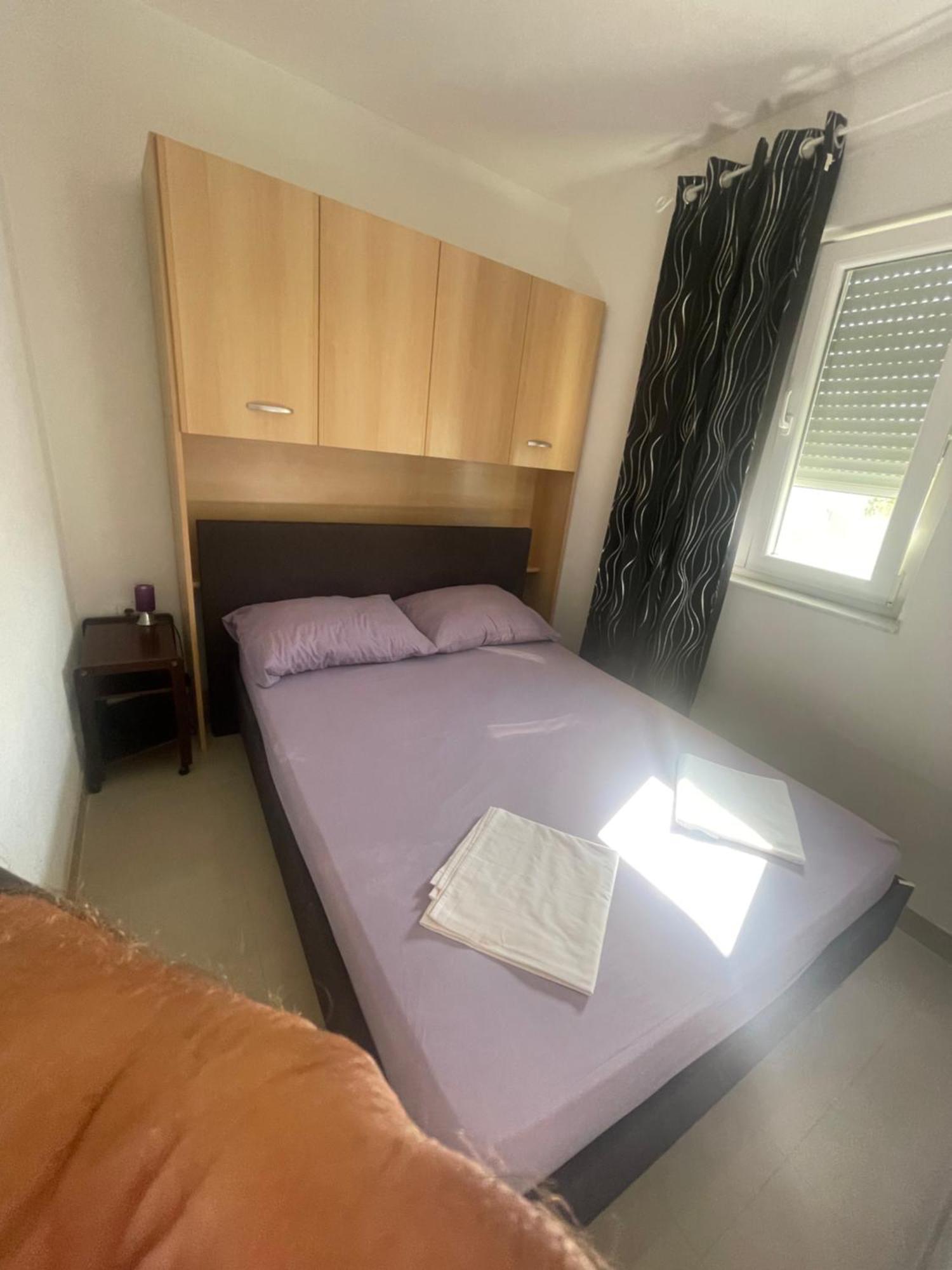 Elia Apartment Vir Bagian luar foto
