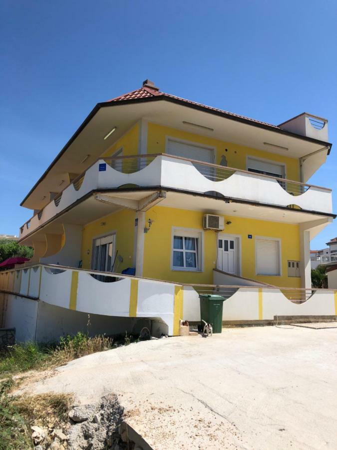 Elia Apartment Vir Bagian luar foto
