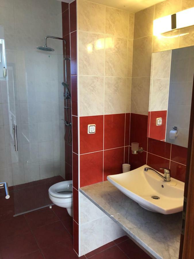 Elia Apartment Vir Bagian luar foto